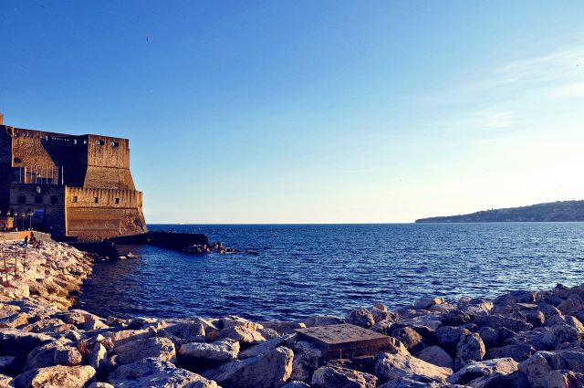 naples-4045138_1280